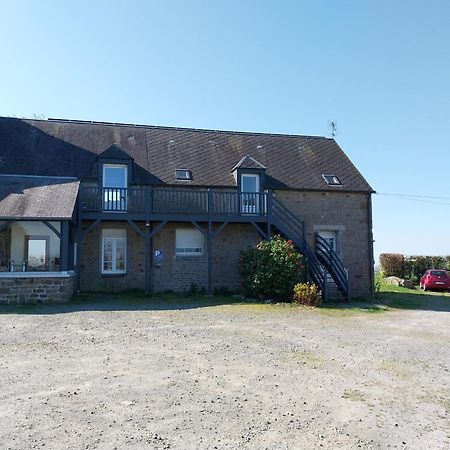 Maison Chaleureuse Avec Terrasse Et Vue Baie Avranches Buitenkant foto